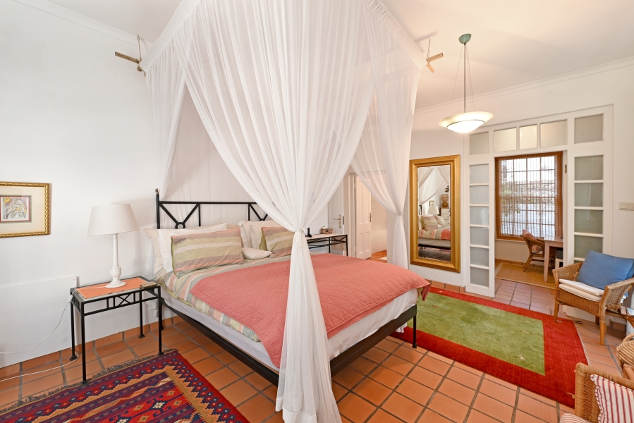 2 Bedroom Property for Sale in Newlands Western Cape